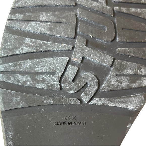 Stuart Weitzman - “Dunkirk” Over-The-Knee Suede Boots in Rice - Size 8.5, Brown - Picture 13 of 14